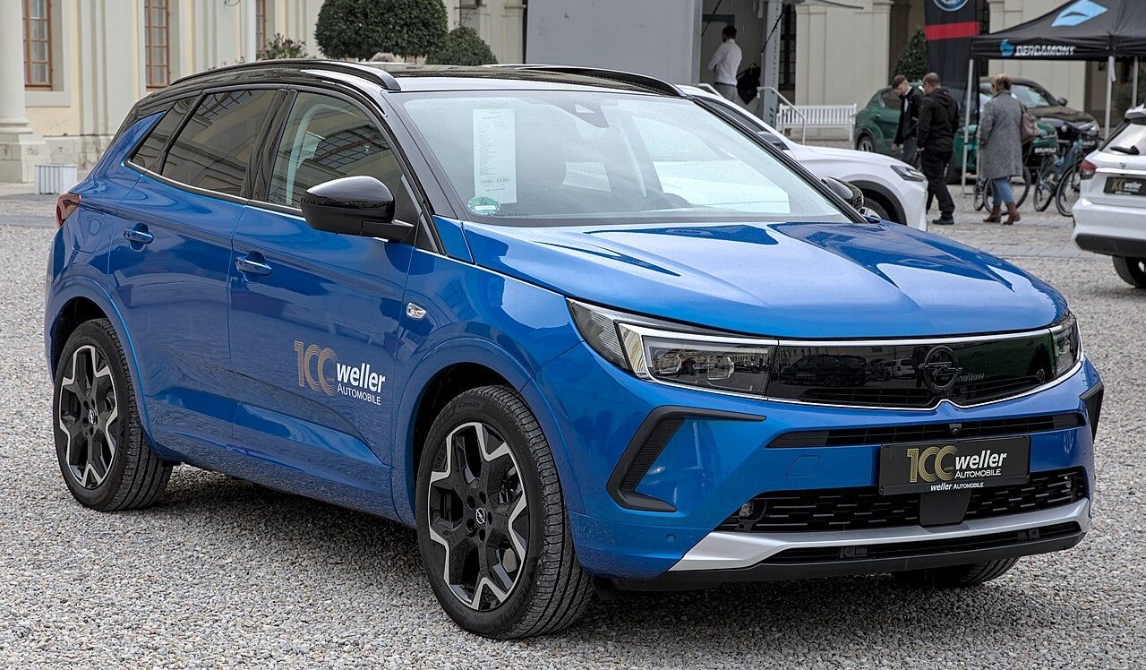 Opel Grandland Electric 210